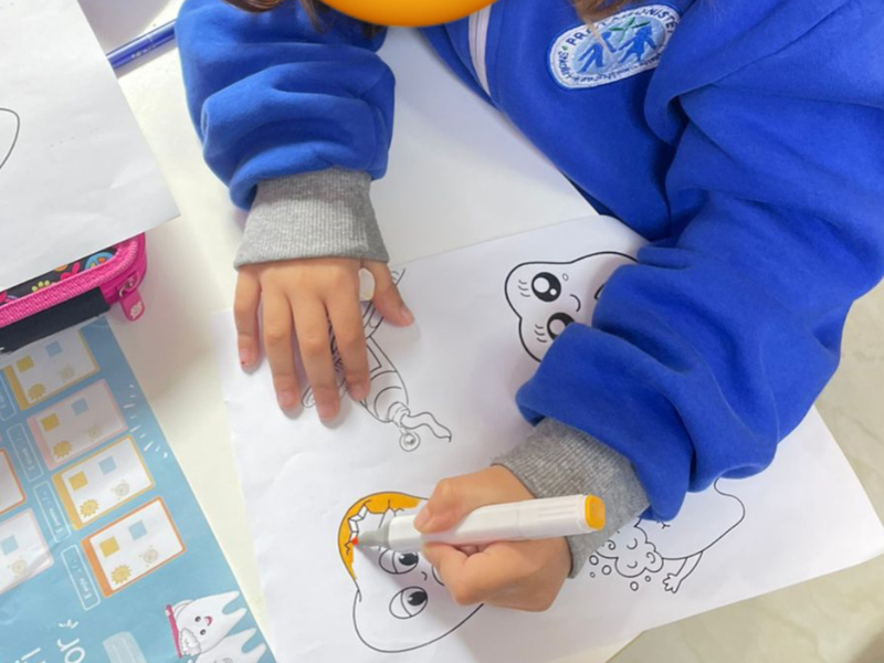 SHËNDËTI ORAL NË FËMIJËRI, AKTIVITET ME STUDENTËT E STOMATOLOGJISË