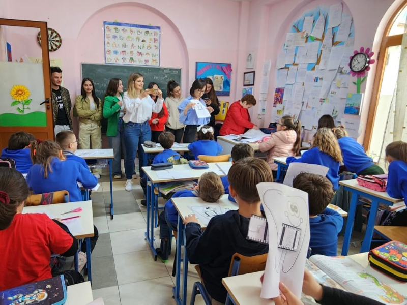 SHËNDËTI ORAL NË FËMIJËRI, AKTIVITET ME STUDENTËT E STOMATOLOGJISË