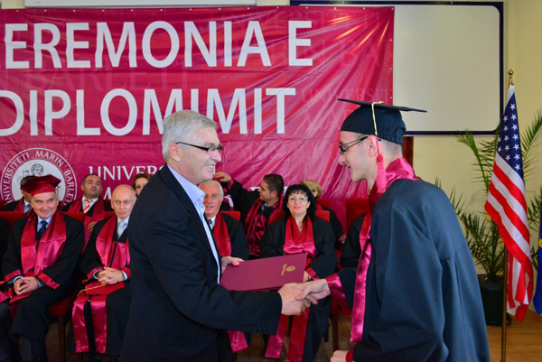Ceremonia e diplomimit për vitin akademik 2011 - 2012