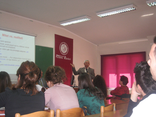 Simpoziumi i Organizuar me temë, "NëNë TEREZA & SHQIPTARëT" në Universitetin "Barleti"