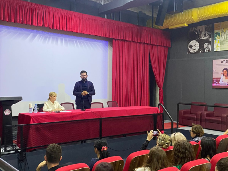 Leksion i Hapur - Matilda Pando