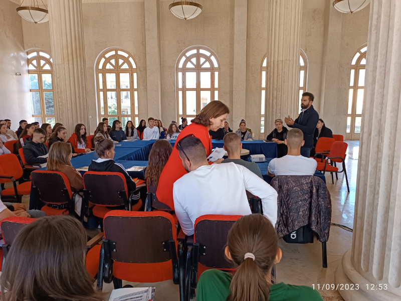 UniBa aktivitet në Fier në kuadër të 