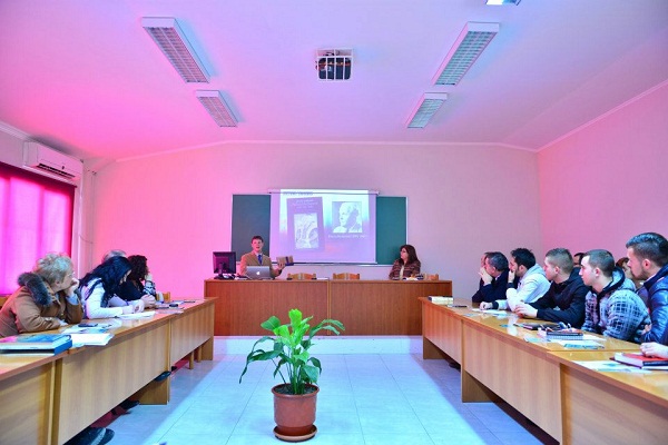 Promovim Libri "Rrethimi i Shkodrës" vepër monumentale e Barletit.