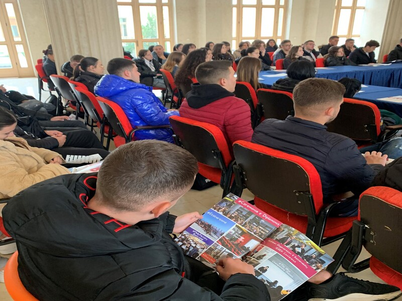 Sesion Informues në fushën e Informatikës dhe Shkencave Kompjuterike