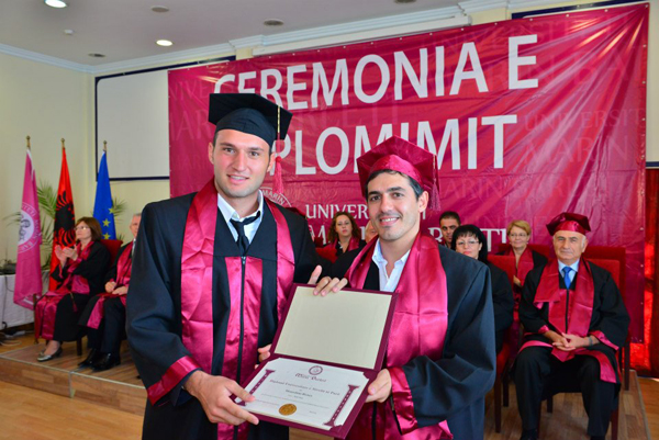 Ceremonia e diplomimit për vitin akademik 2011 - 2012