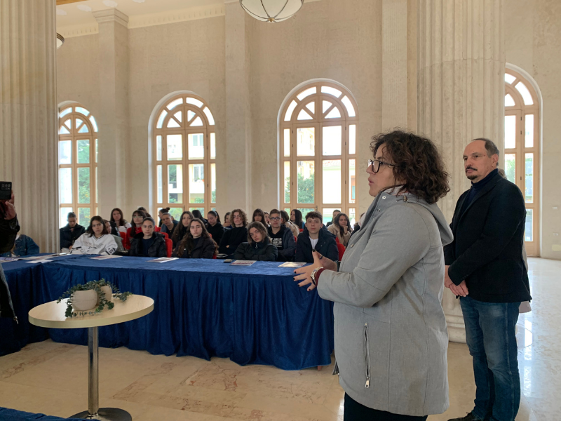 Sesion Informues në fushën e Informatikës dhe Shkencave Kompjuterike