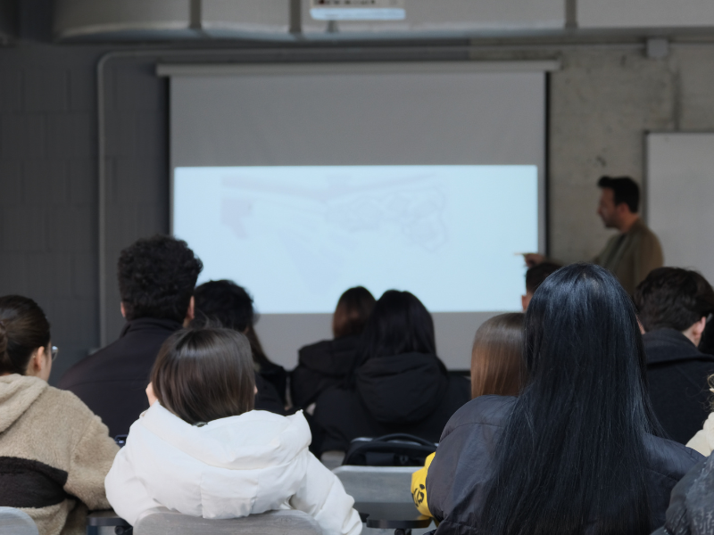 Leksion i Hapur - Tharm Architects në Universitetin Barleti