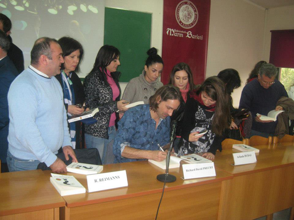 Bisedë me David Precht