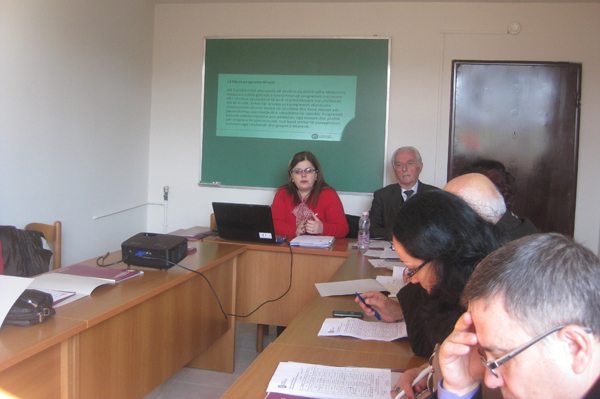 Tryezë e rrumbullakët nga Fakulteti i Ekonomisë dhe Financës në Universitetin "Barleti".