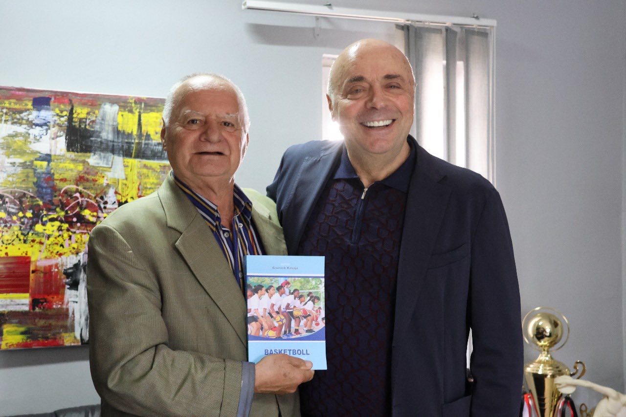 Presidenti i Federatës Shqiptare të Basketbollit, z. Avni Ponari, zhvilloi një vizitë në Universitetin Barleti, ku u prit nga prorektori, z. Artan Shytaj.