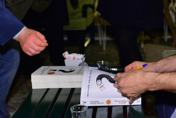 Bisedë me David Precht