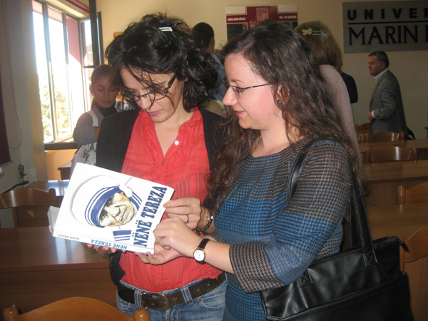 Simpoziumi i Organizuar me temë, "NëNë TEREZA & SHQIPTARëT" në Universitetin "Barleti"