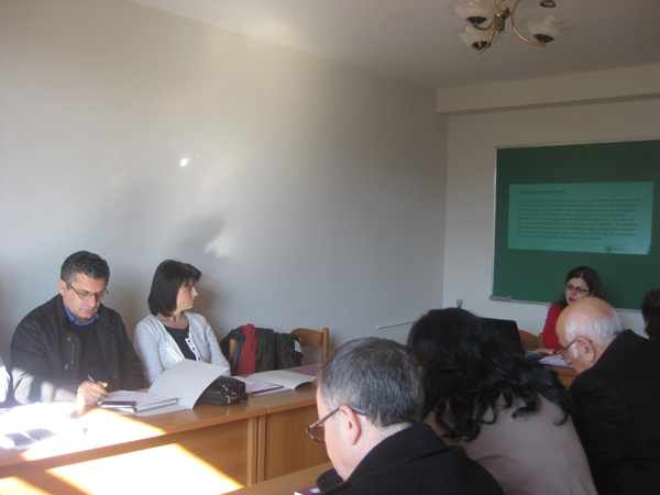 Tryezë e rrumbullakët nga Fakulteti i Ekonomisë dhe Financës në Universitetin "Barleti".