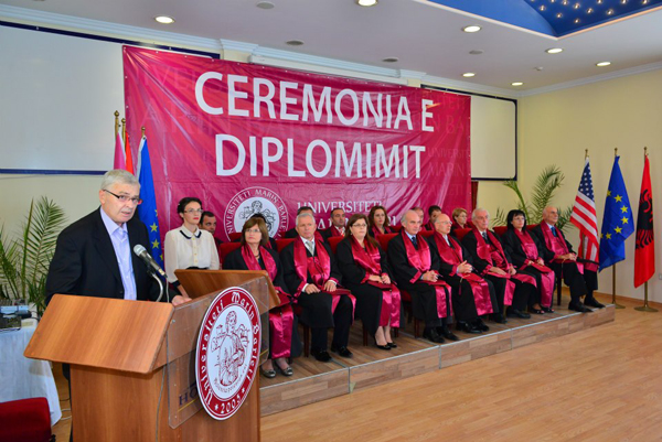 Ceremonia e diplomimit për vitin akademik 2011 - 2012