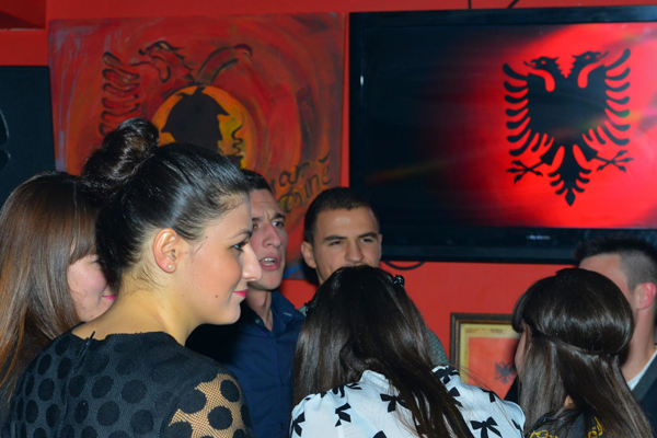 Disa momente nga Apocalyps Party, foto kujtime nga studentët e UB-së