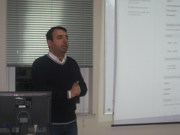 ANEGINO, prezantim programesh punësimi për studentët Bachelor dhe Master në Universiteti 