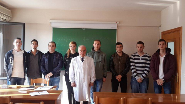 1 MINUTë HESHTJE PëR VIKTIMAT E SULMEVE TERRORISTE Të NDODHURA Në PARIS!