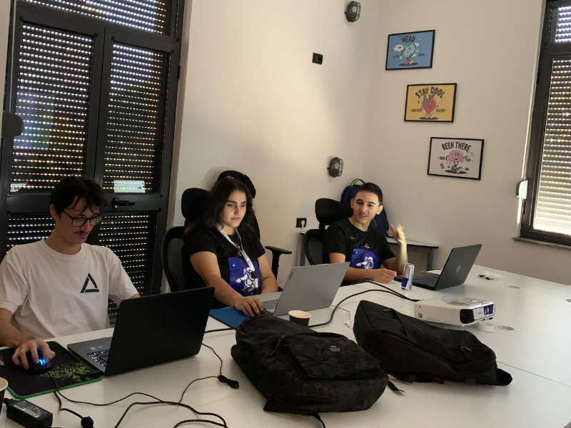 Alumni Ada Osmani - Fituesja e Game Jam-it të parë Shqiptar me 'Dream Walker'