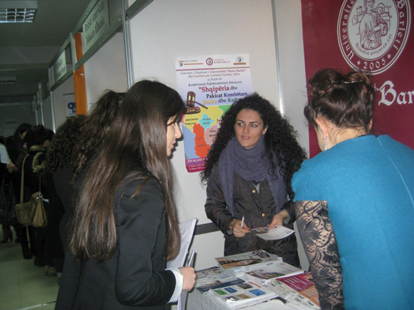 Zyra e Karrierës dhe studentët e UB-së morën pjesë në panairin e punës "Dita e Karrierës"