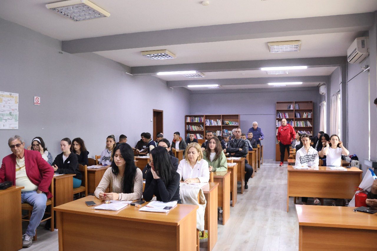 Presidenti i Federatës Shqiptare të Basketbollit, z. Avni Ponari, zhvilloi një vizitë në Universitetin Barleti, ku u prit nga prorektori, z. Artan Shytaj.