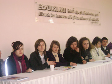 Universiteti Barleti organizon seminare me gjimnazistët vlonjatë