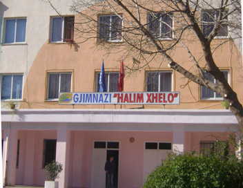 Universiteti Barleti organizon seminare me gjimnazistët vlonjatë