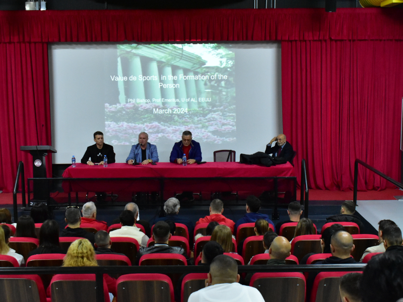 Prof. Emeritus Phil Bishop leksion të hapur në UniBA 