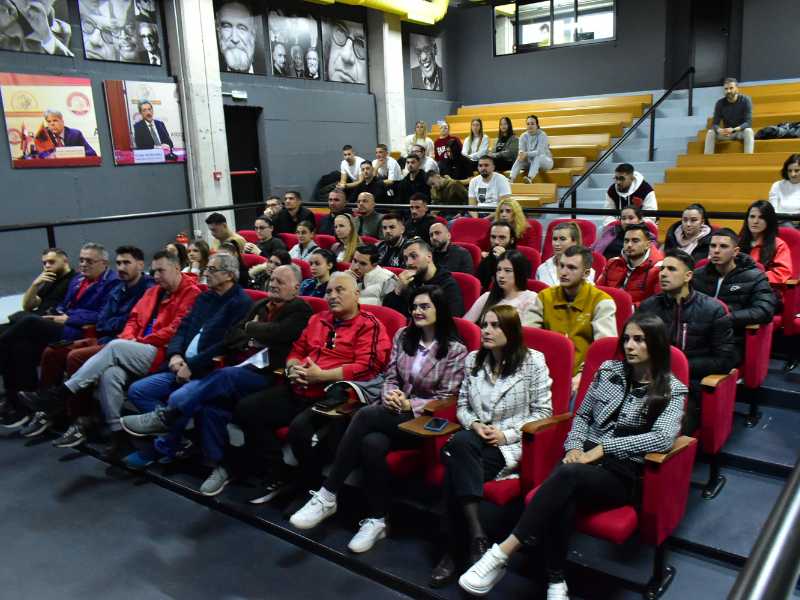 Prof. Emeritus Phil Bishop leksion të hapur në UniBA 