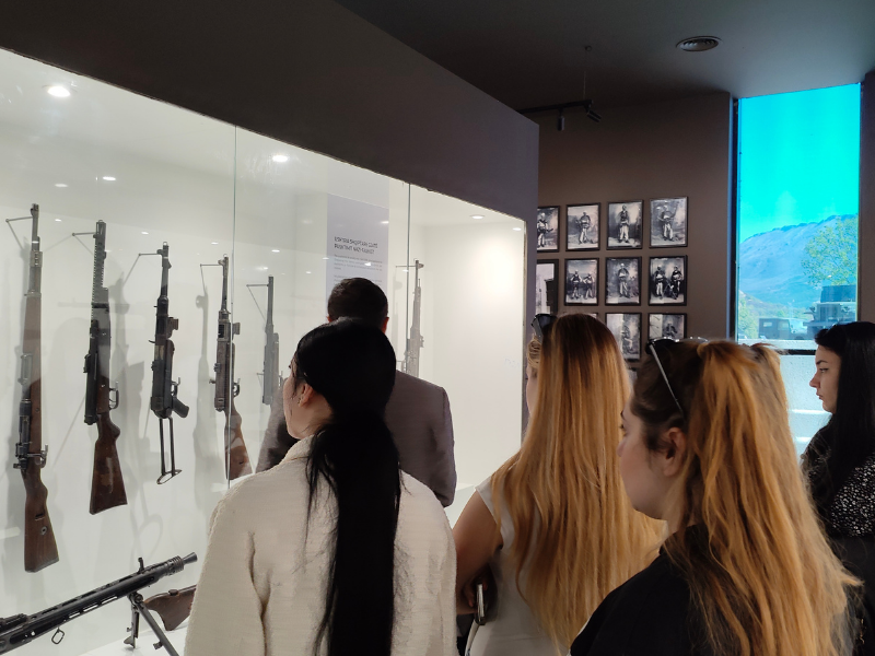 Vizitë tek Muzeu i Forcave të Armatosura