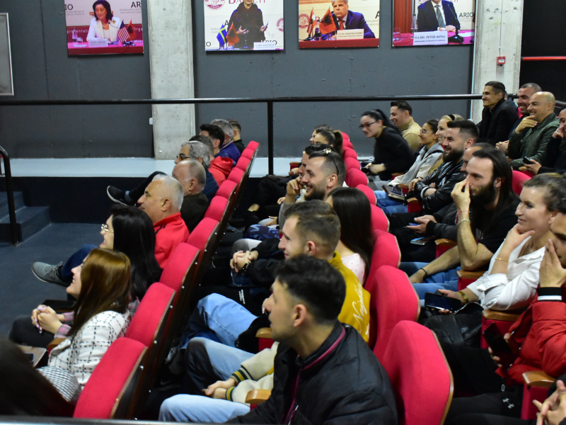 Prof. Emeritus Phil Bishop leksion të hapur në UniBA 