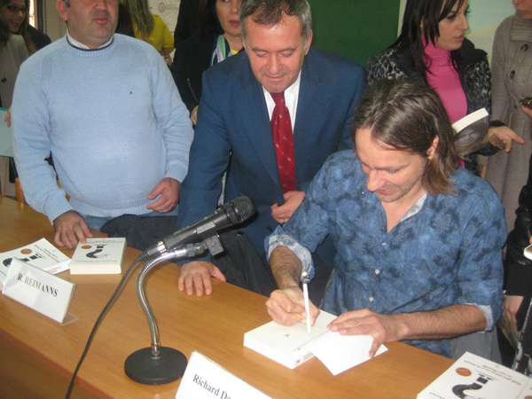 Bisedë me David Precht