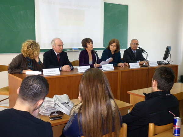 Leksion i hapur: Sfidat e Integrimit të Shqipërisë në Bashkimin Evropian