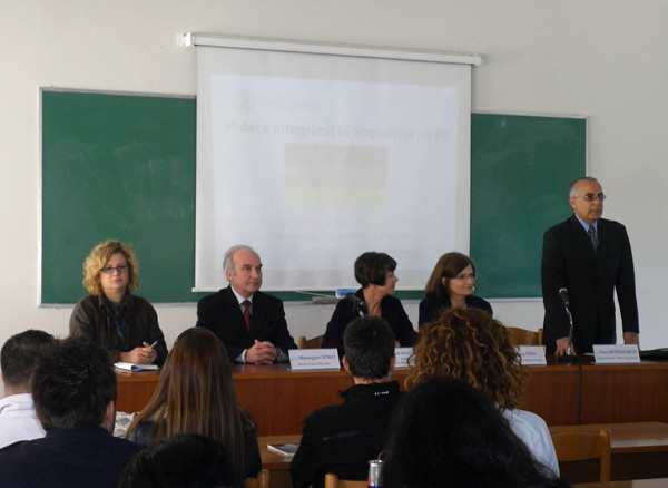 Leksion i hapur: Sfidat e Integrimit të Shqipërisë në Bashkimin Evropian