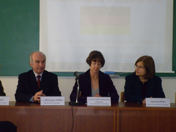 Leksion i hapur: Sfidat e Integrimit të Shqipërisë në Bashkimin Evropian