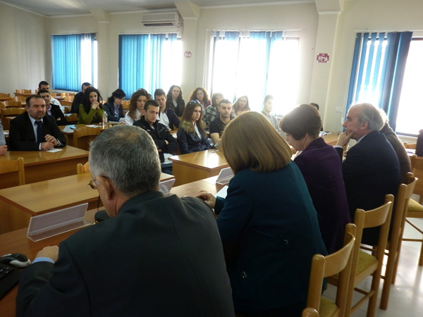 Leksion i hapur: Sfidat e Integrimit të Shqipërisë në Bashkimin Evropian