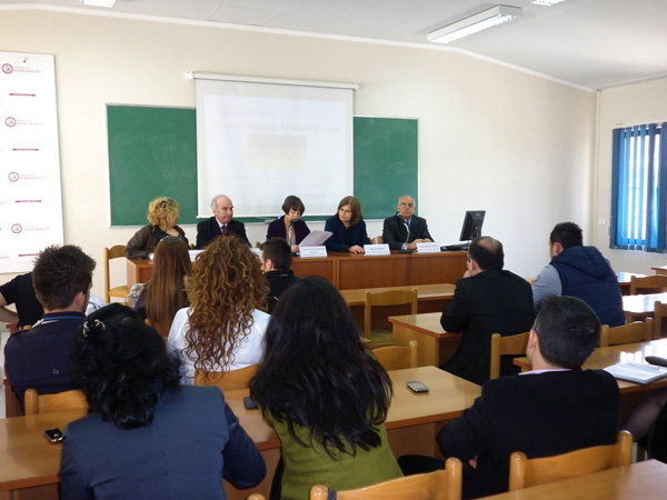 Leksion i hapur: Sfidat e Integrimit të Shqipërisë në Bashkimin Evropian