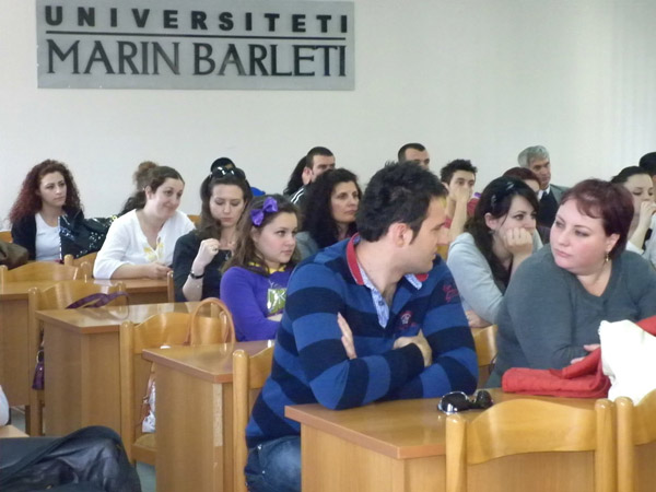 Rudina Xhunga në Universitetin Barleti