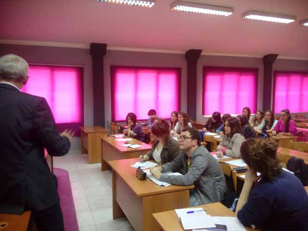 PëRFUNDOJNë KURSET FALAS PëR PROVIMET E MATURëS SHTETëRORE