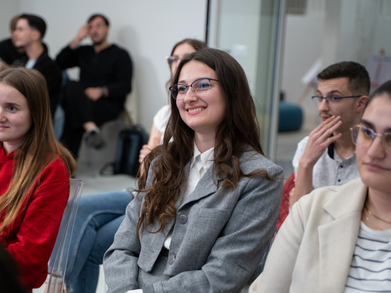 Studentet e UniBA triumfojnë me platformën e tyre “The Path”