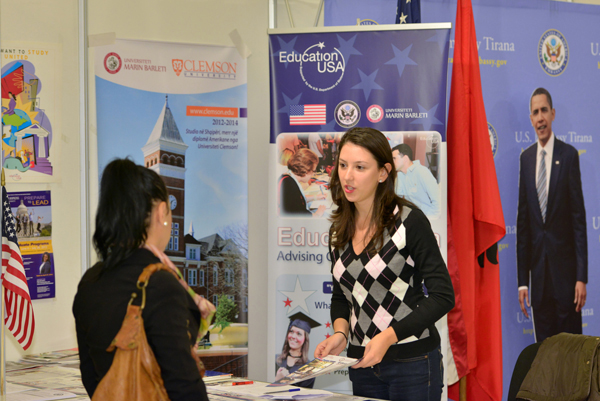 Education USA Advising Center in Albania ishte pjesë e Panairit të Librit 2012, prane stendes se Ambasades Amerikane