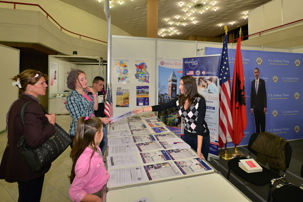 Education USA Advising Center in Albania ishte pjesë e Panairit të Librit 2012, prane stendes se Ambasades Amerikane