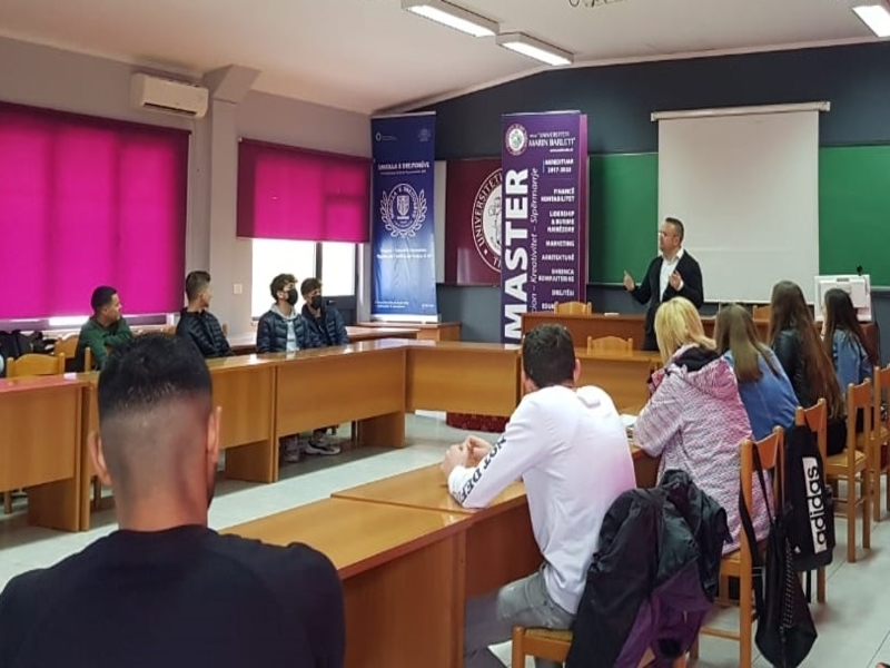 Fillimi i ditëve të hapura për informimin e maturantëve për programet e studimit e Universitetit Barleti