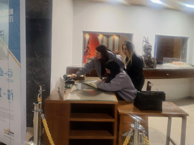 Barletasit vizitë studimore në Muzeun e Bankës se Shqipërisë