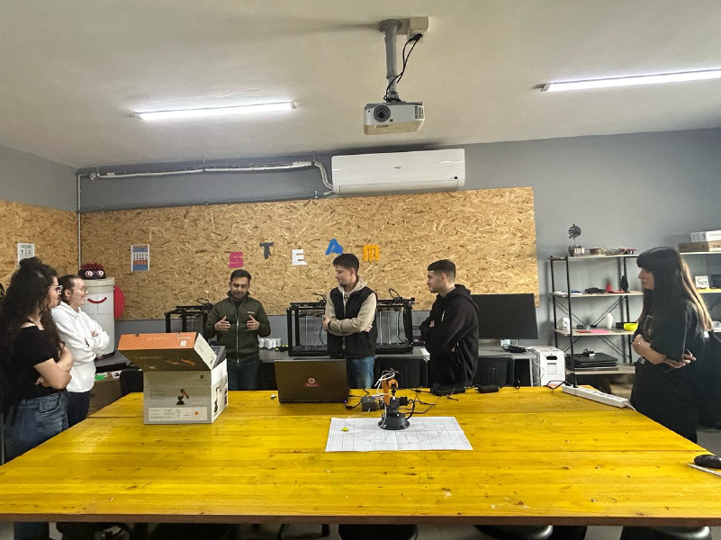 Aktivitete përmbyllëse të projektit “Përgatitja e Mësuesve të TIK mbi Inteligjencën Artificiale: Inteligjenca Artificiale në Klasë”