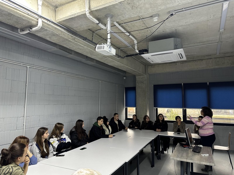 Impakti i zhvillimit teknologjik në jetën e përditshme