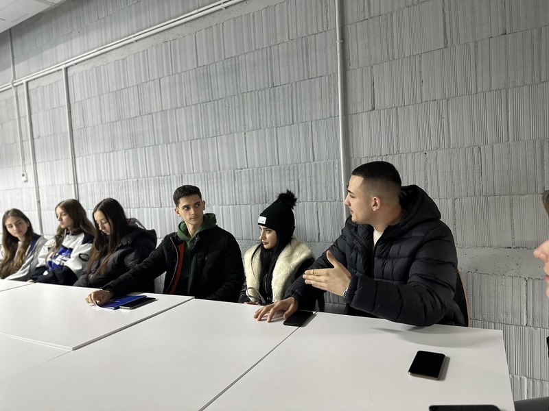 Impakti i zhvillimit teknologjik në jetën e përditshme