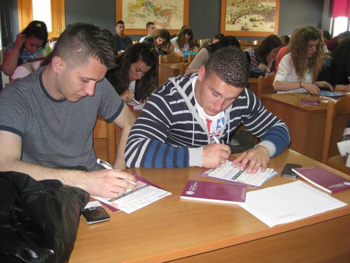 Trajnim me shkollën e mesme “Bota e Diturisë”, Fier