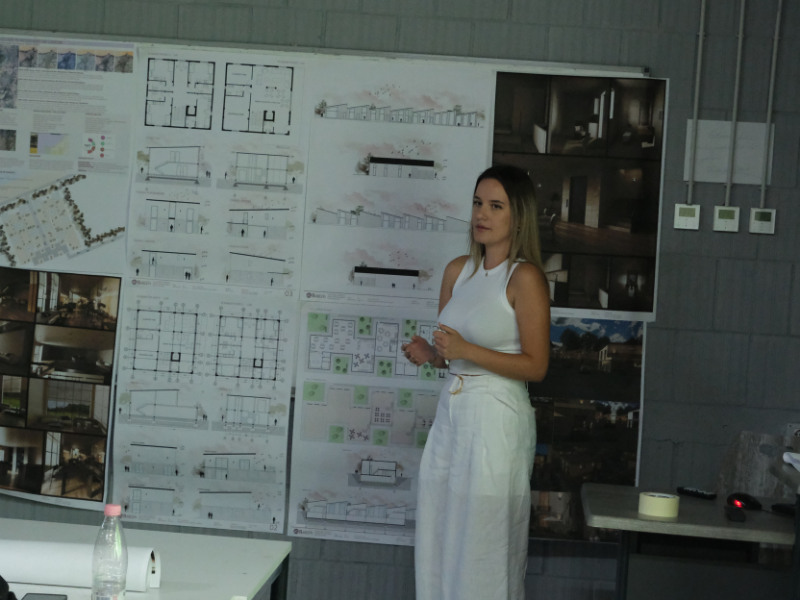 Studentët e Arkitekturës prezantojnë temat e diplomës