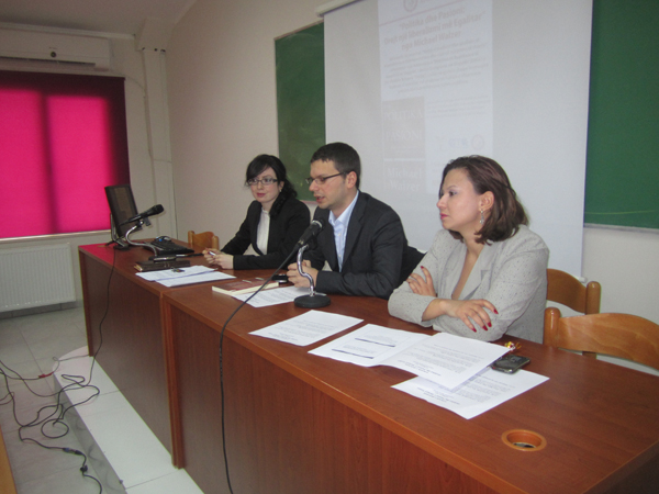 Michael Walzer me kryeveprën e tij 