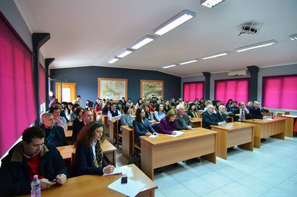FORUMI BARLETI: SMART CITY Në KONCEPTIN ITALIAN - AMBASADORI GAIANI Në UB